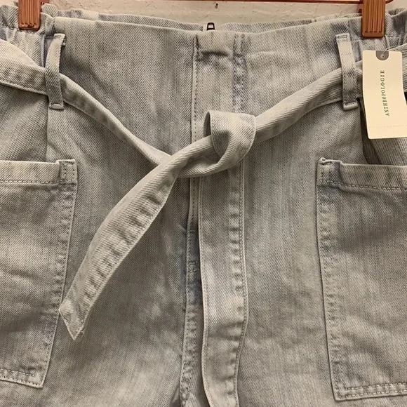 Anthropologie Pilcro NWT Ultra High-Rise Acid Wash Denim Shorts Size 26 - Picture 4 of 6
